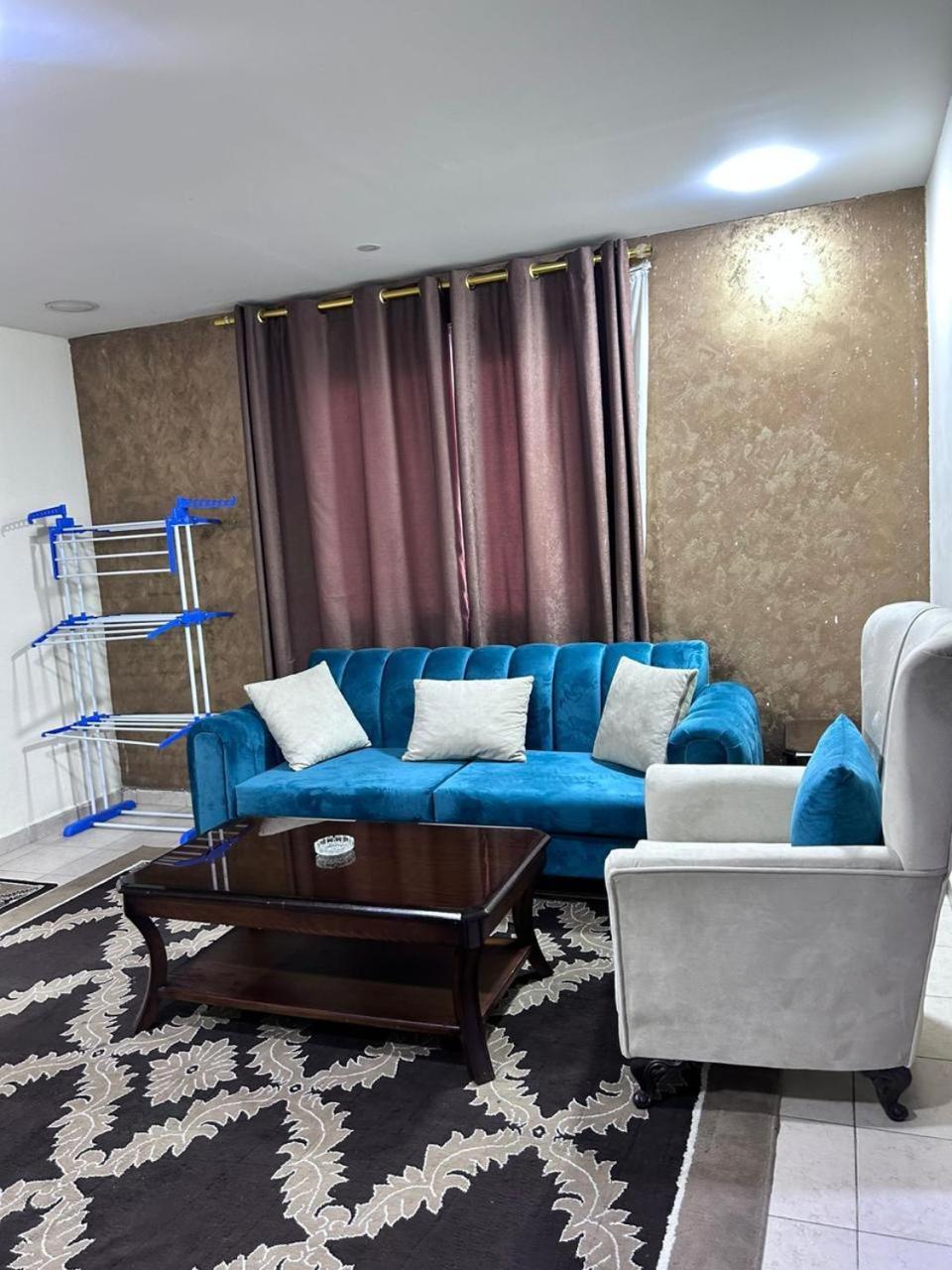 Robou Al Sharq Aparthotel Amman Exterior photo