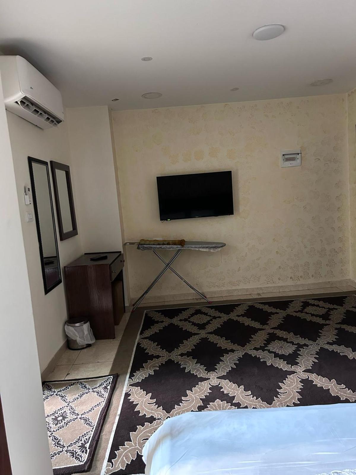 Robou Al Sharq Aparthotel Amman Exterior photo